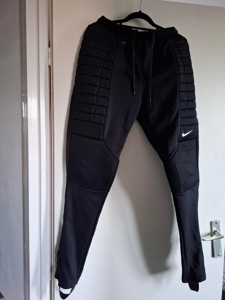 Nike Dri-FIT keepersbroek met bescherming - Maat M, Maat M, Ophalen of Verzenden, Gebruikt, Broek