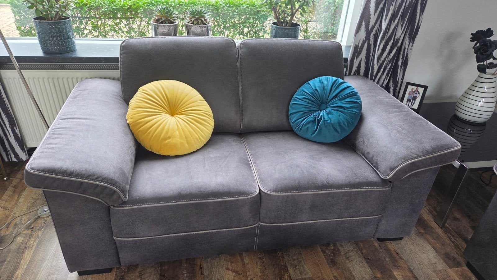 antraciet grijze 2 zits, Ophalen, Gebruikt, 150 tot 200 cm, Modern, Comfort