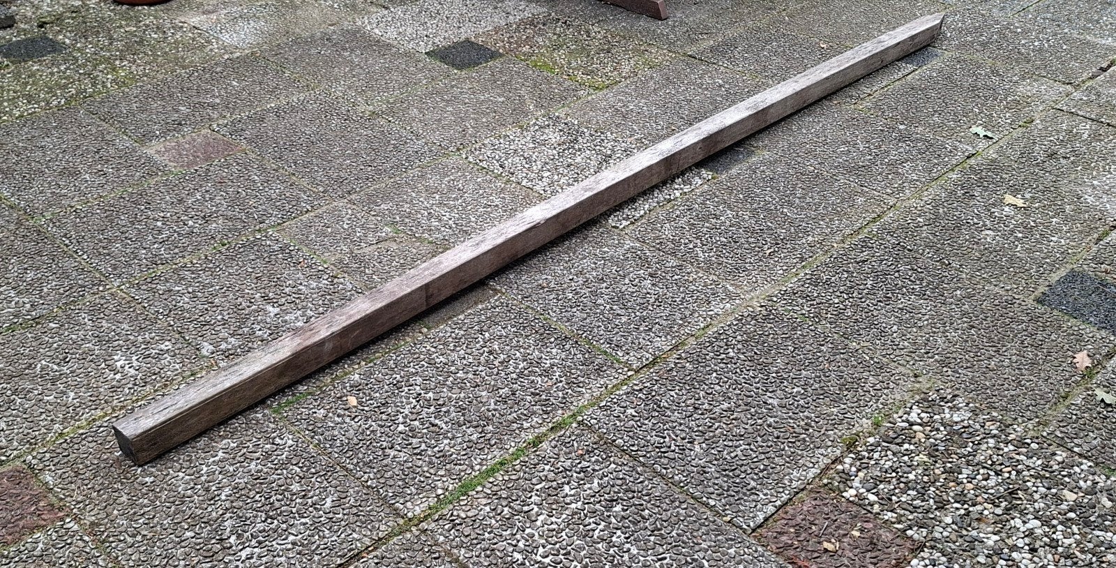 Azobé tuinpaal gepunt, lengte 3 meter, Ophalen, Gebruikt, Balk, Overige houtsoorten