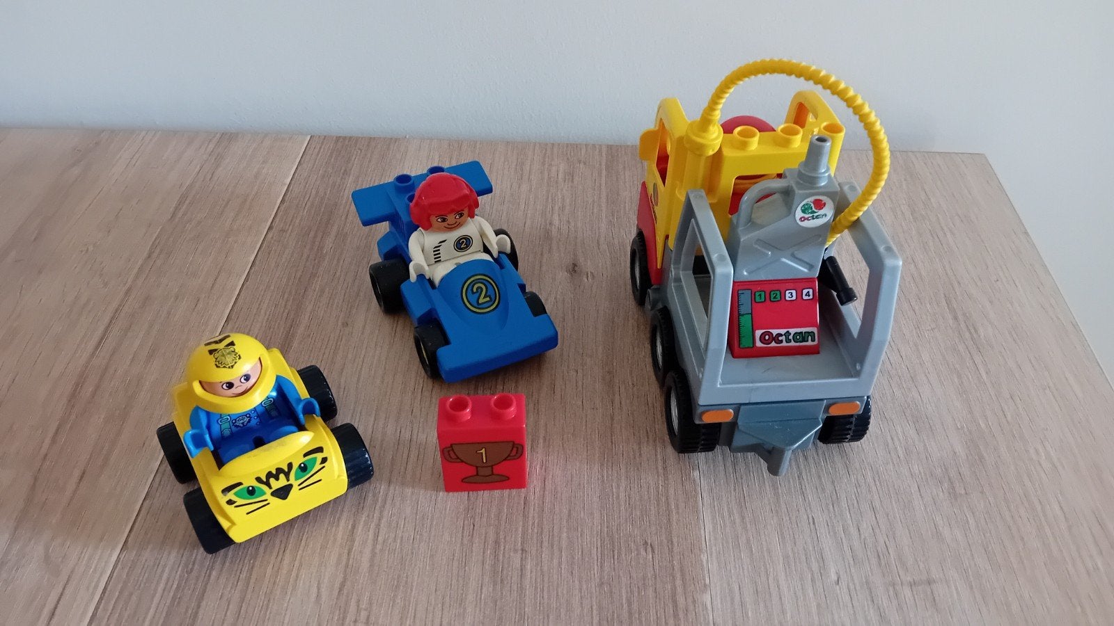 Duplo  auto   vrachtwagen raceauto's, Kinderen en Baby's, Speelgoed | Duplo en Lego, Ophalen, Gebruikt, Overige thema's, Duplo