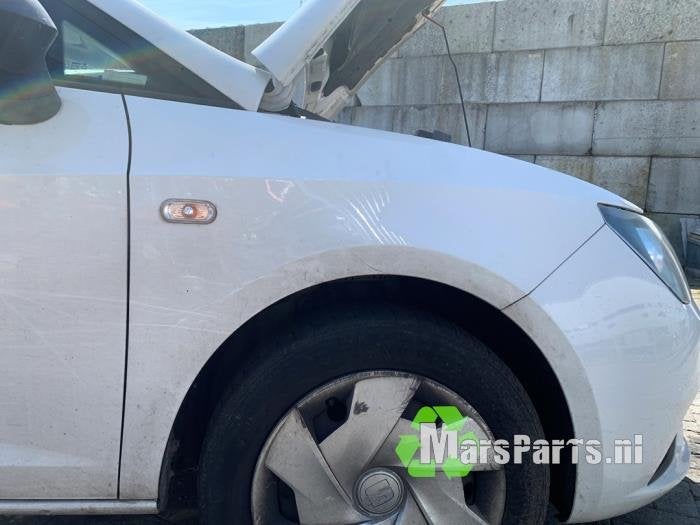 Scherm rechts-voor van een Seat Ibiza (LB9A), Gebruikt, -, -, Ophalen of Verzenden