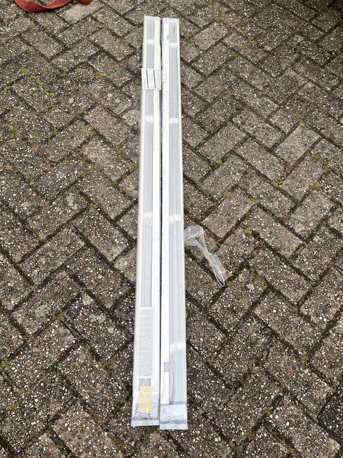 Nieuwe jaloezieën, nog in verpakking, Minder dan 50 cm, 200 cm of meer, Nieuw, Ophalen of Verzenden