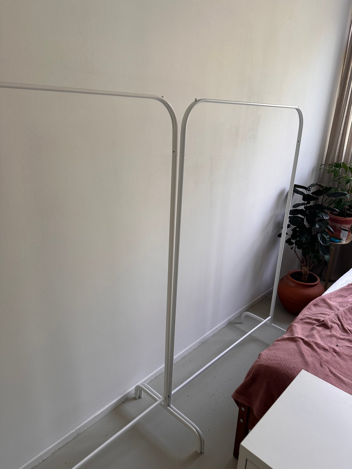 IKEA MULIG Kledingrek - Wit (2 stuks), Kleding | Dames, Kledingrekken, Ophalen of Verzenden, Gebruikt