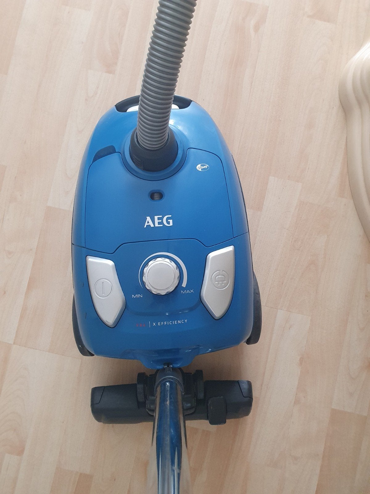 AEG Sledestofzuiger - Krachtige en Betrouwbare Stofzuiger, Stofzak, Gebruikt, Inclusief accessoires, Ophalen of Verzenden