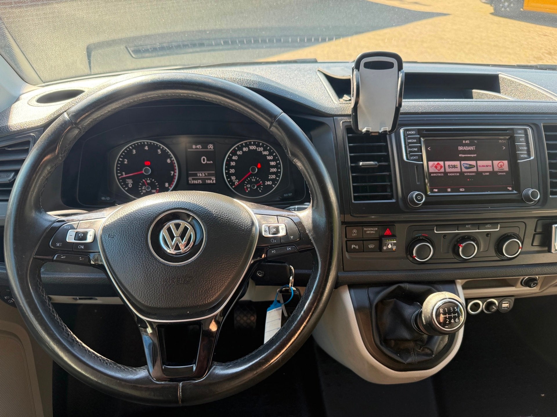 Volkswagen Transporter 2.0 TSI L2H1 Highline Benzine camera, Voorwielaandrijving, Gebruikt, Euro 6, Volkswagen