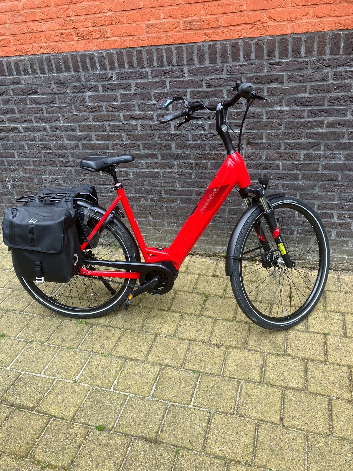 Elektrische damesfiets Pegasus, Fietsen en Brommers, Zo goed als nieuw, 50 km per accu of meer, 55 tot 59 cm, Ophalen