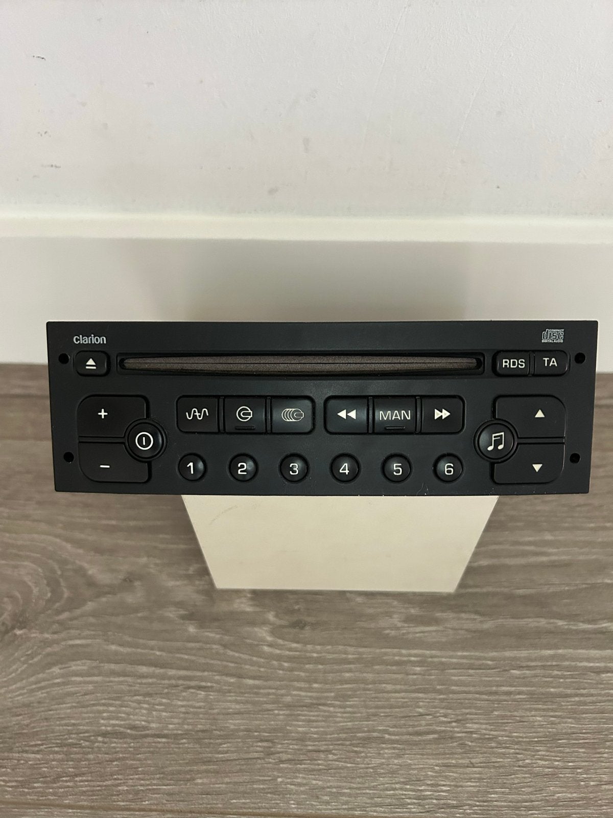 Clarion PU-2471A(G) Autoradio CD-speler, Auto diversen, Ophalen, Gebruikt