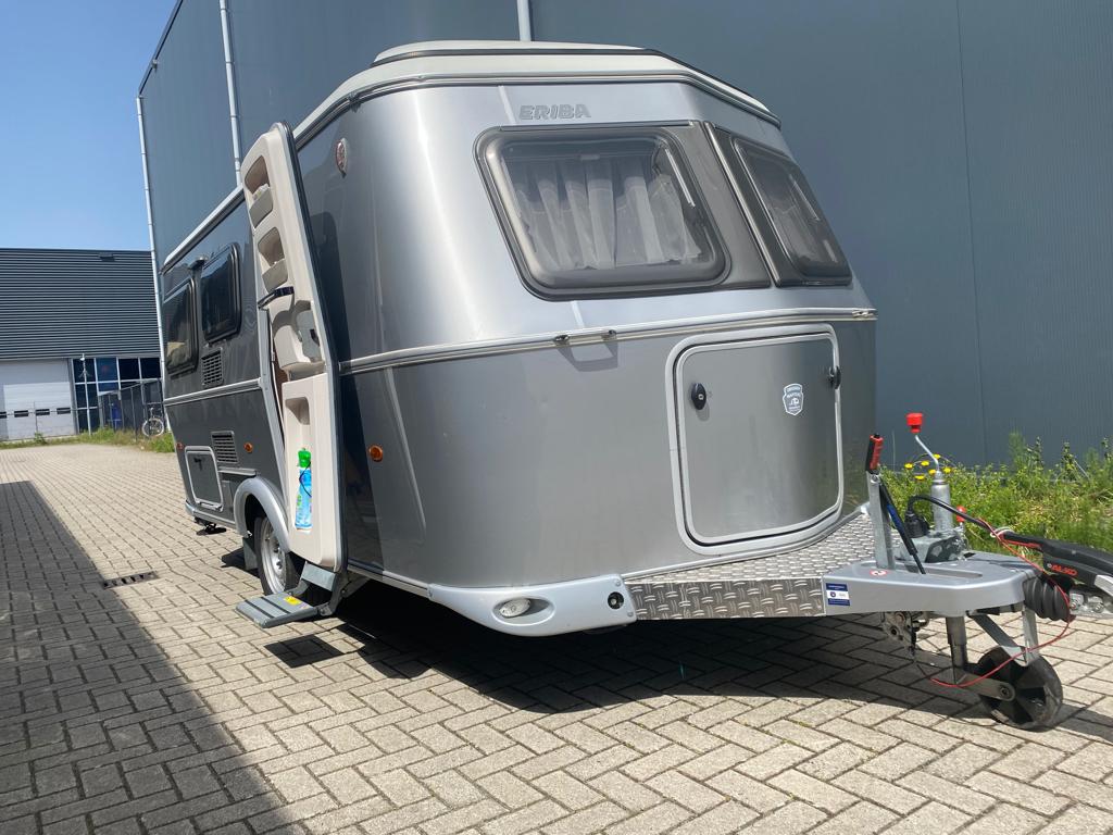 Eriba Touring Troll 530 ALS NIEUW!, Standaardzit, Particulier, Dwarsbed, 5 tot 6 meter