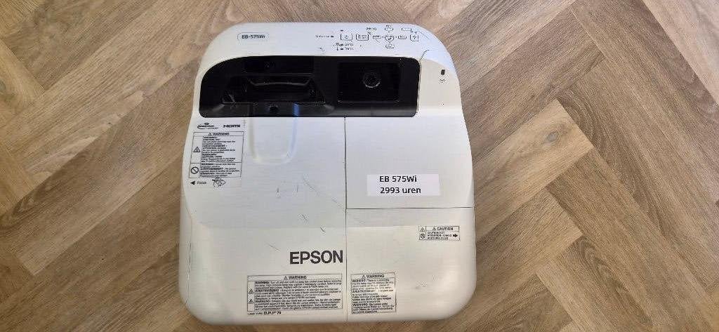 Epson EB-575Wi beamer gebruikt 2993 draaiuren, Ophalen, Gebruikt, HD (720), Epson