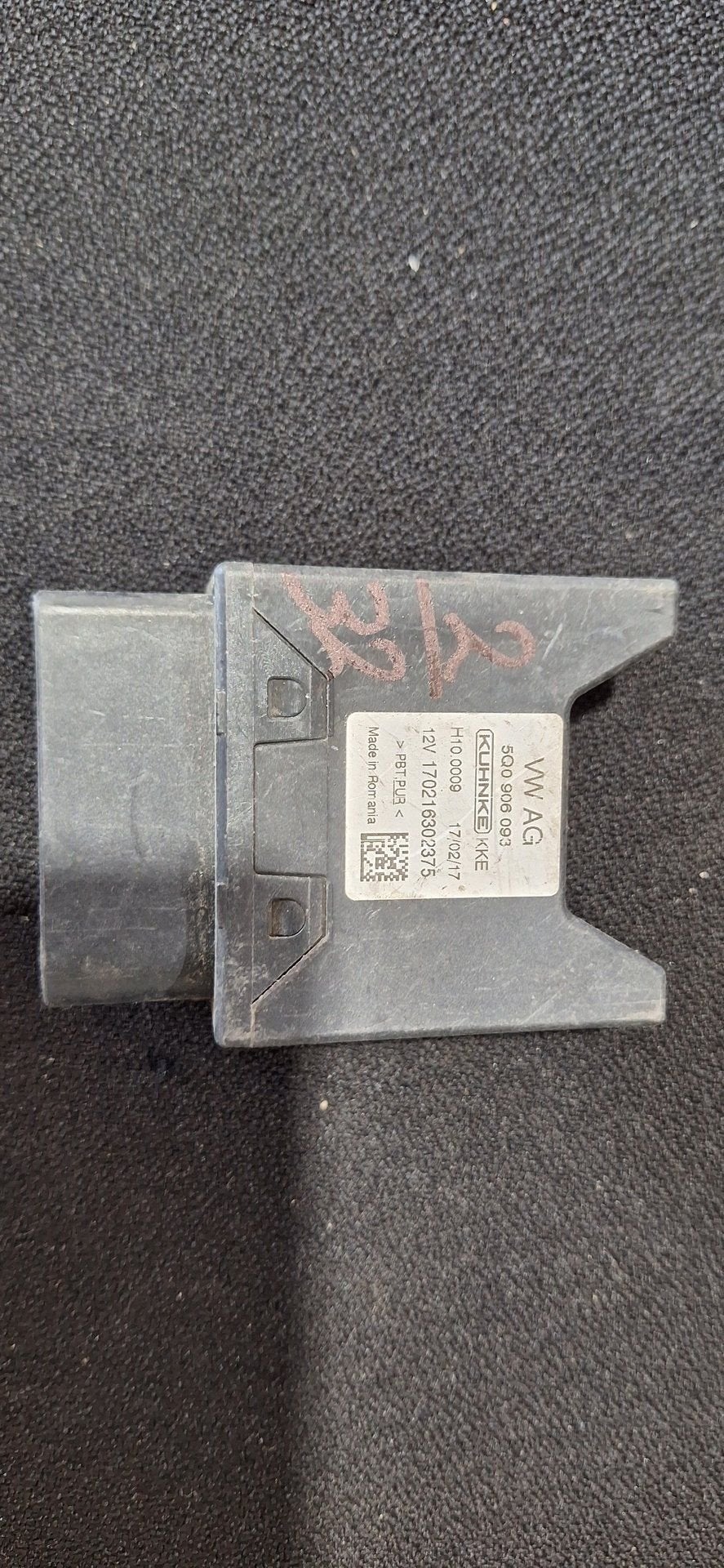 Origineel Brandstofpomp Relais VW Golf 7 Passat Polo SEAT Le, Gebruikt, -, -, Ophalen of Verzenden