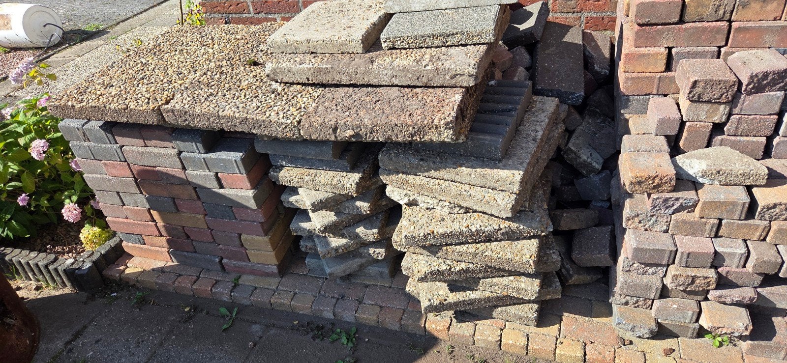 Klinkers grindtegels aanhanger kan er bijna naast, Tuin en Terras, Ophalen, Gebruikt, Rond