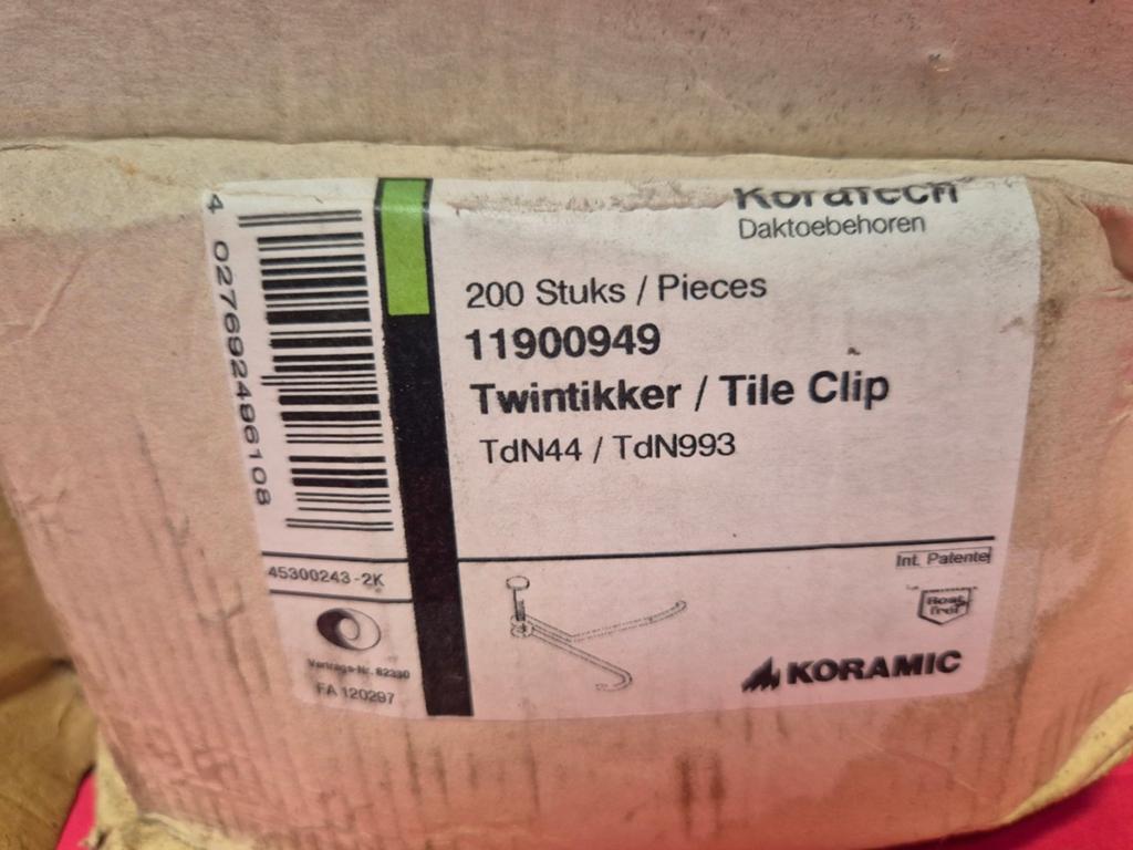 Dakpanhaak Koramic Twintikker Tile Clip (200 stuks per doos), Ophalen of Verzenden, Nieuw, Overige typen