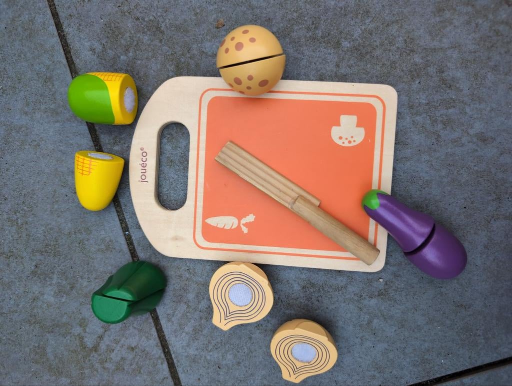 Houten speelgoed snijplank met groenten - Jouéco, Kinderen en Baby's, Speelgoed | Houten speelgoed, Ophalen of Verzenden, Zo goed als nieuw