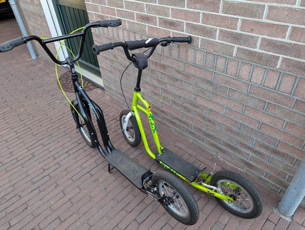 Set van 2 Yedoo Steps: Tidit (Groen) & City (Zwart), Fietsen en Brommers, Steps, Ophalen, Gebruikt, Gewone step, Yedoo