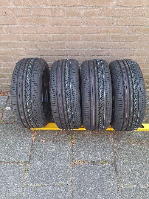 nieuwe 13 inch stalen velgen met banden, Ophalen, 13 inch, 175 mm, Banden en Velgen