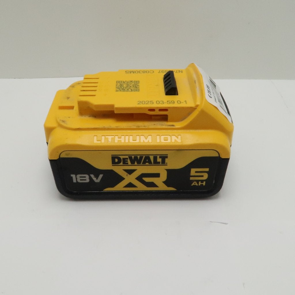 Dewalt 18V 5AH DCB184 Accu, Dewalt, Zo goed als nieuw, Support@dewalt.com, 701 E. Joppa Road
Towson, MD 21286
USA
