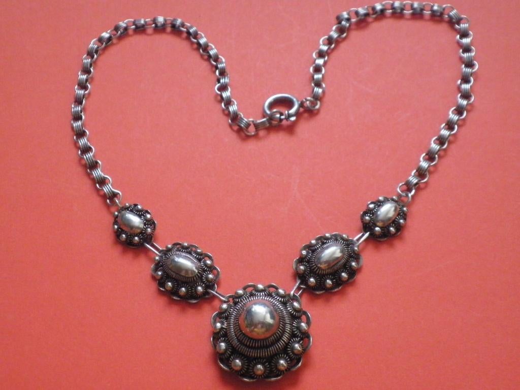 Mooi Antiek Zilveren Collier met Zeeuwse Knopen, Verzenden, Zilver, Ketting