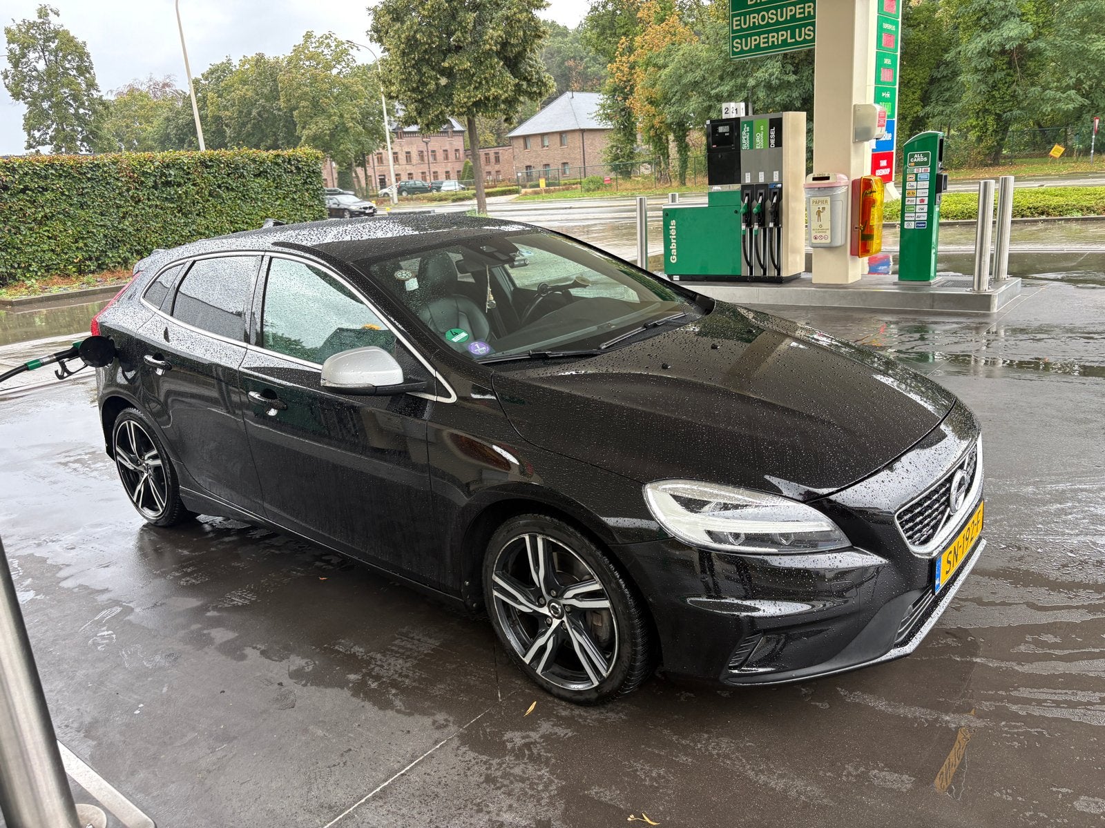 Volvo V40 2.0 T4 190PK 2018 Zwart, Zwart, 1969 cc, Zwart, 1342 kg