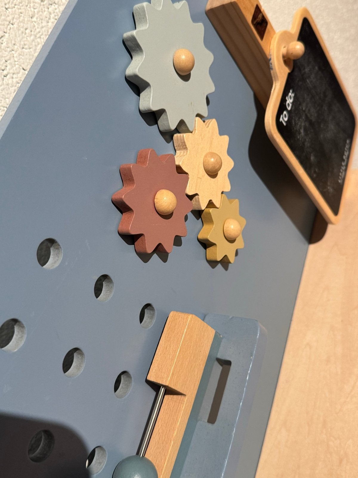 Foto 5 van Little Dutch Houten Werkbank met Gereedschap