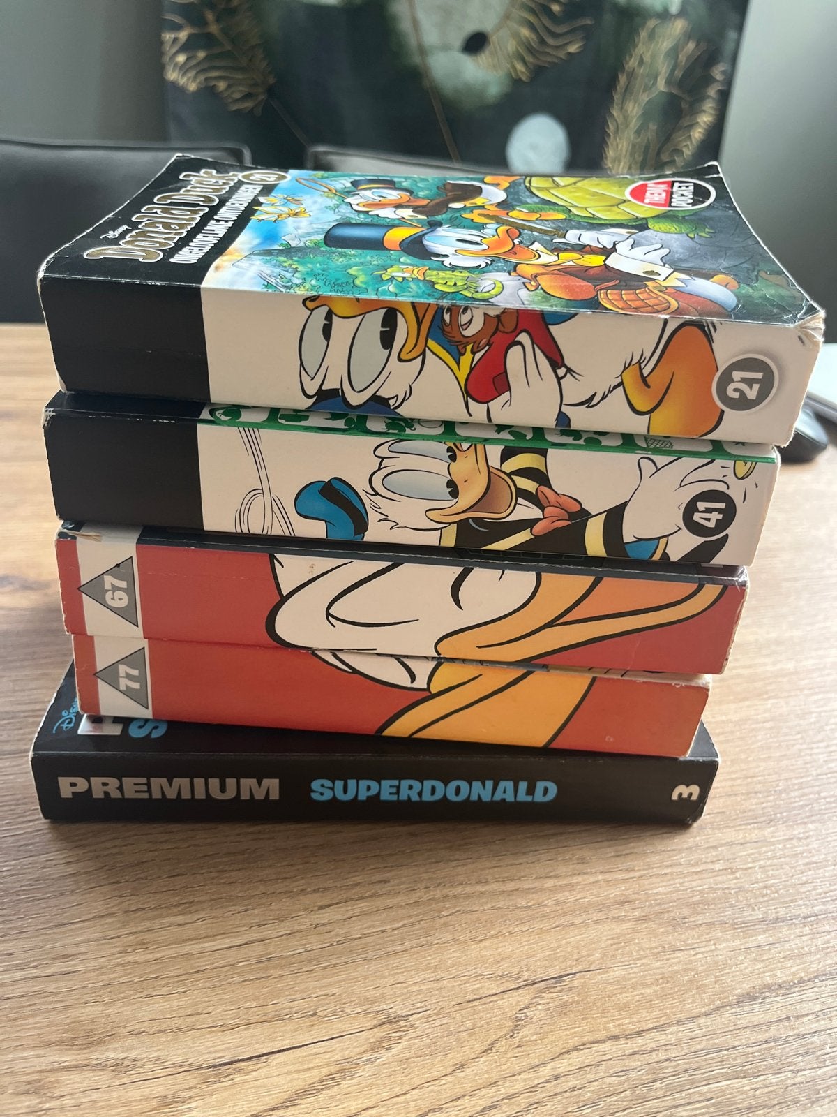 Donald Duck Dubbelpocket en Premium Superdonald, Boeken, Meerdere stripboeken, Ophalen of Verzenden, Gelezen