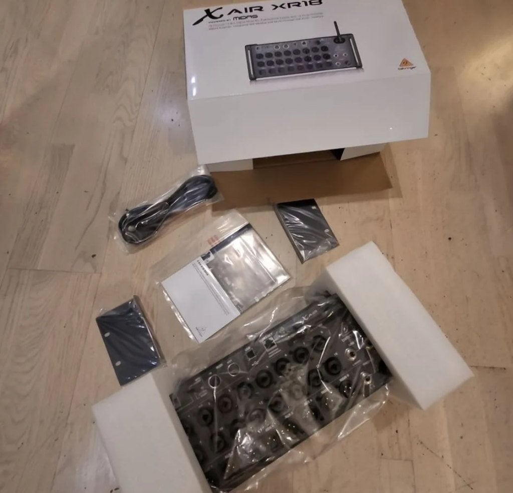 Behringer x air XR18, Ophalen of Verzenden, Nieuw, 10 tot 20 kanalen, Microfooningang