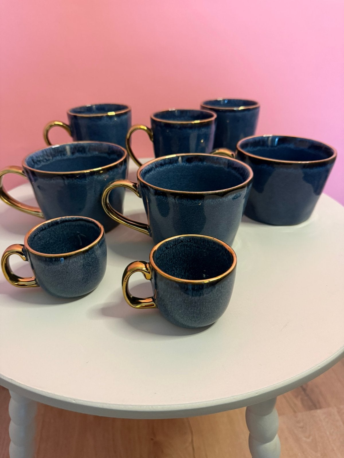 blauw/goude kopjes van xenos, Antiek en Kunst, Antiek | Servies compleet, Ophalen of Verzenden