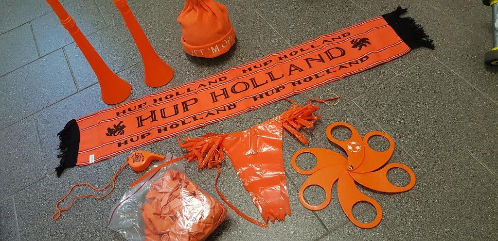 Voetbal, div. oranje accessoires: 'Hup Holland', nieuw!, Verzamelen, Sportartikelen en Voetbal, Ophalen of Verzenden, Nieuw, Overige binnenlandse clubs