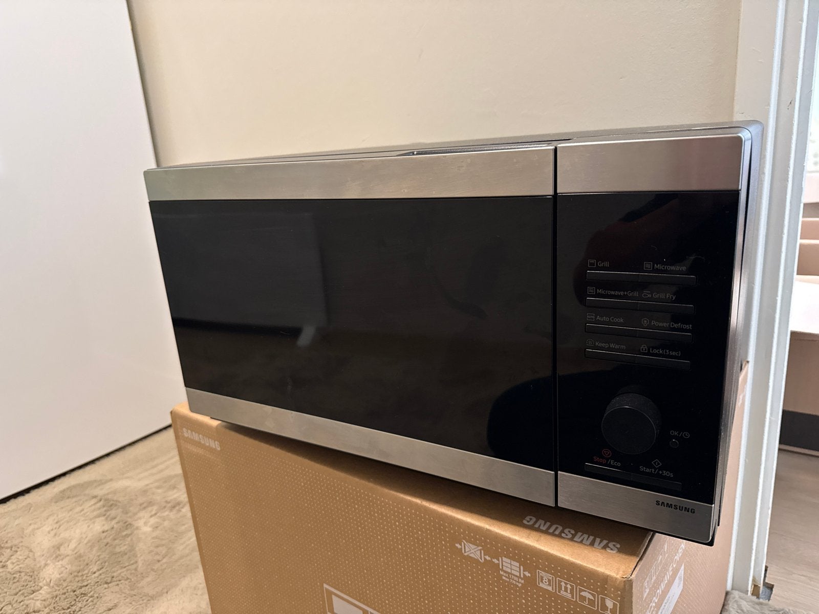 Samsung Magnetron met Grill 32L- Zo goed als nieuw, Witgoed en Apparatuur, Grill, Ophalen of Verzenden, Draaiplateau, Magnetron