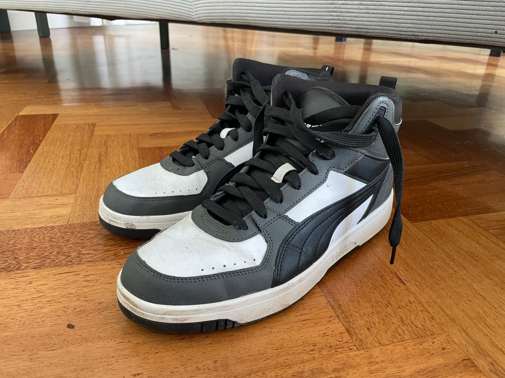Hoge Puma herensneakers zwart/wit maat 44 zo goed als nieuw!, Kleding | Heren, Schoenen, Zwart, Ophalen of Verzenden, Sneakers of Gympen