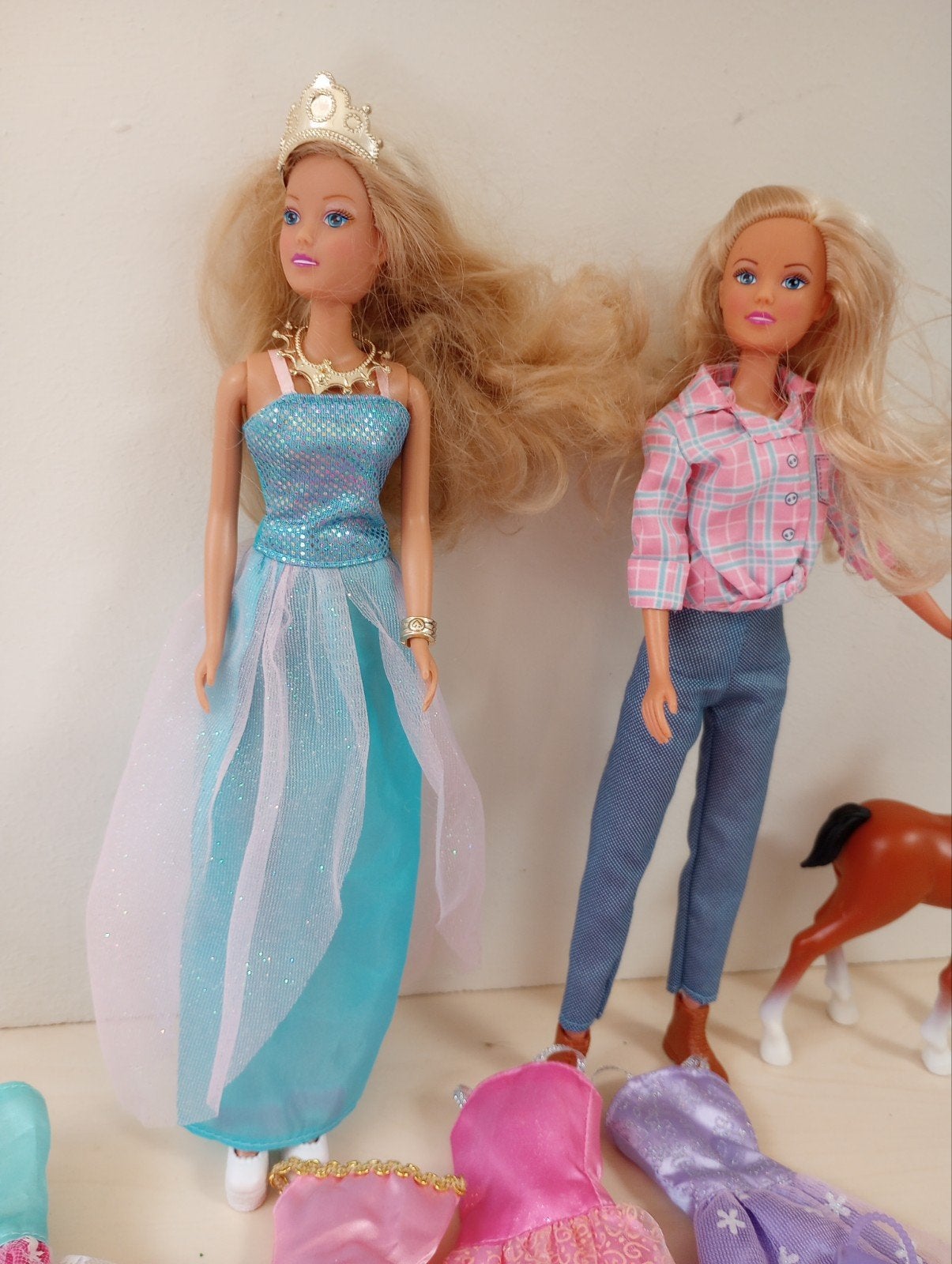 Barbie poppen met kleding en accessoires, Ophalen of Verzenden, Gebruikt, Barbie