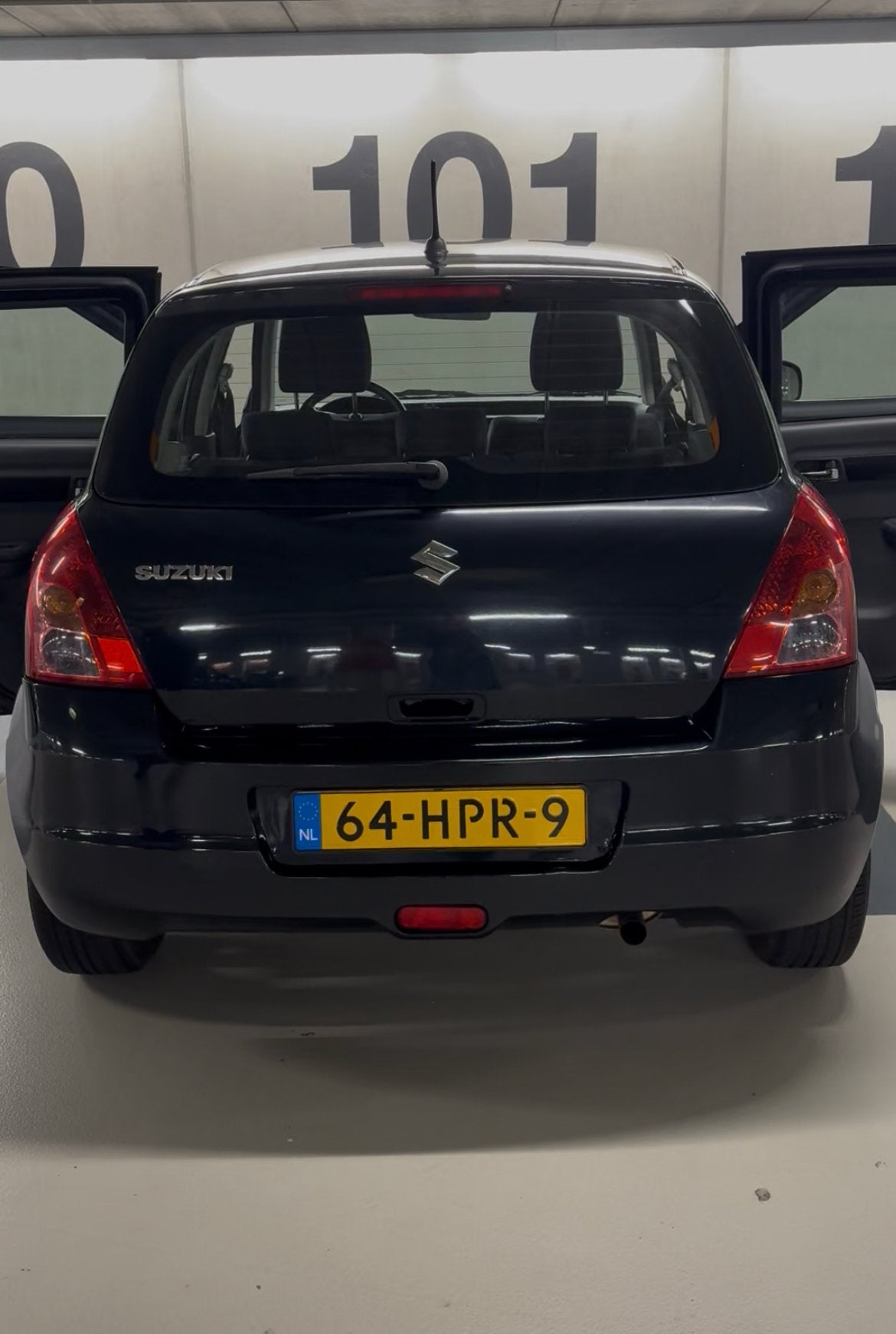 Suzuki Swift 1.3 5DRS 2009 Zwart, Voorwielaandrijving, 40 €/maand, 400 kg, Origineel Nederlands