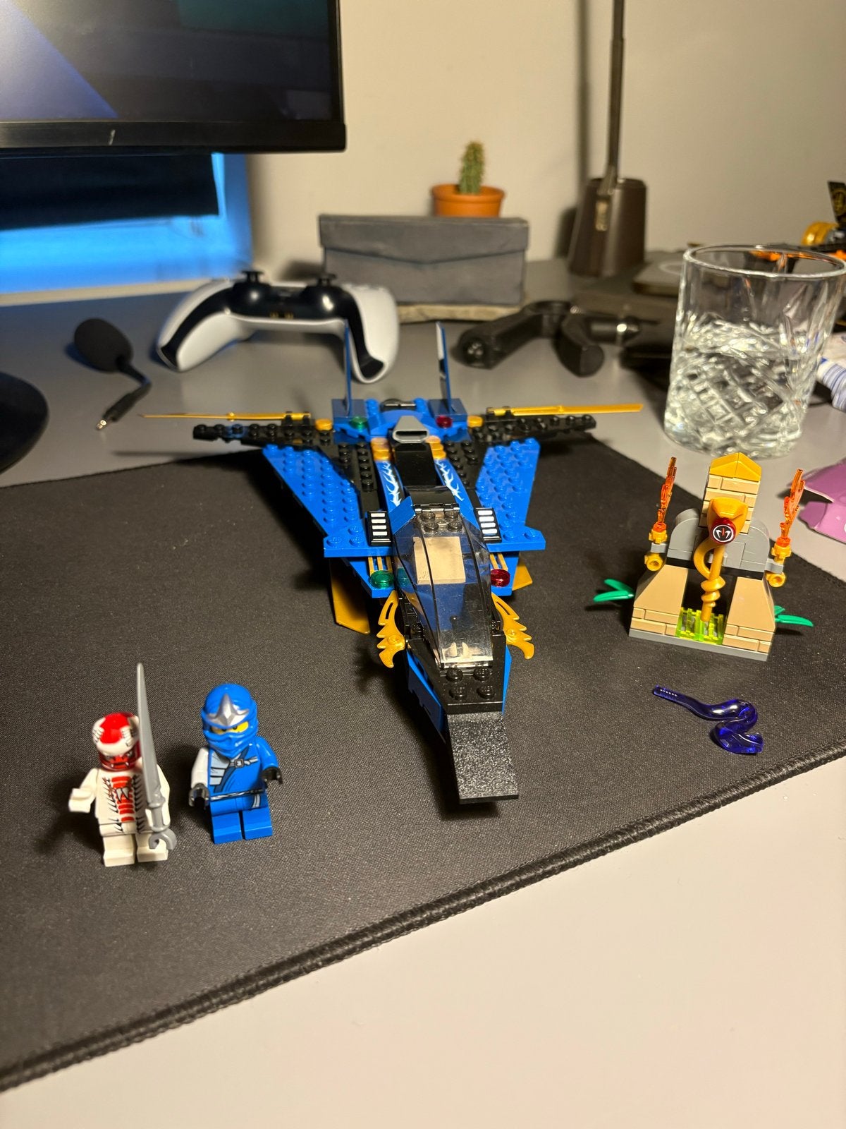 Lego Ninjago 9442 Jay's Storm Fighter met figuren, Inclusief minifiguren, Gebruikt, Lego, Ophalen of Verzenden