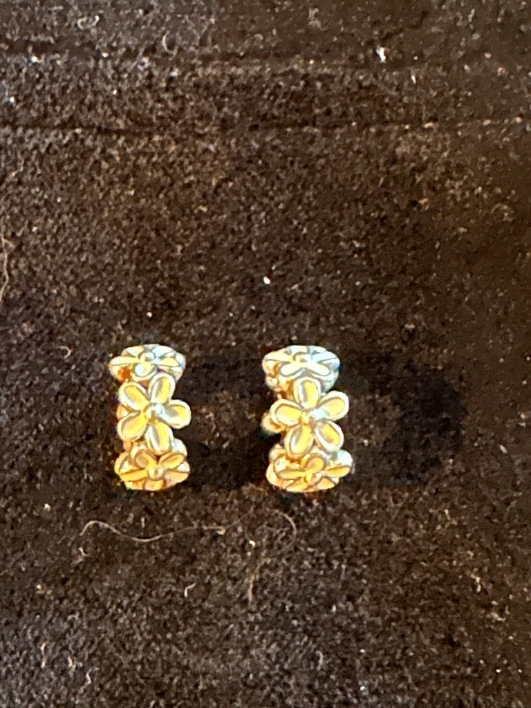 Originele pandora bedel witte bloemen margrieten, Ophalen of Verzenden, Zo goed als nieuw, Zilver, Pandora