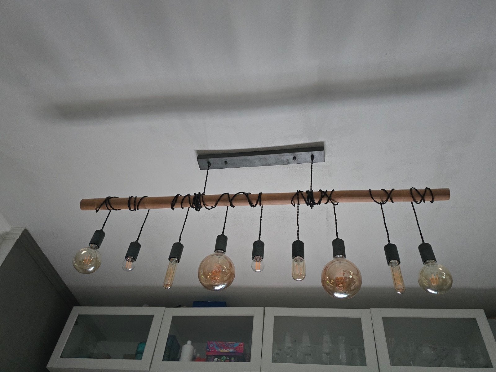 Industriële hanglamp met houten balk en 8 Edison lampen, Ophalen of Verzenden, Zo goed als nieuw, Hout, 75 cm of meer