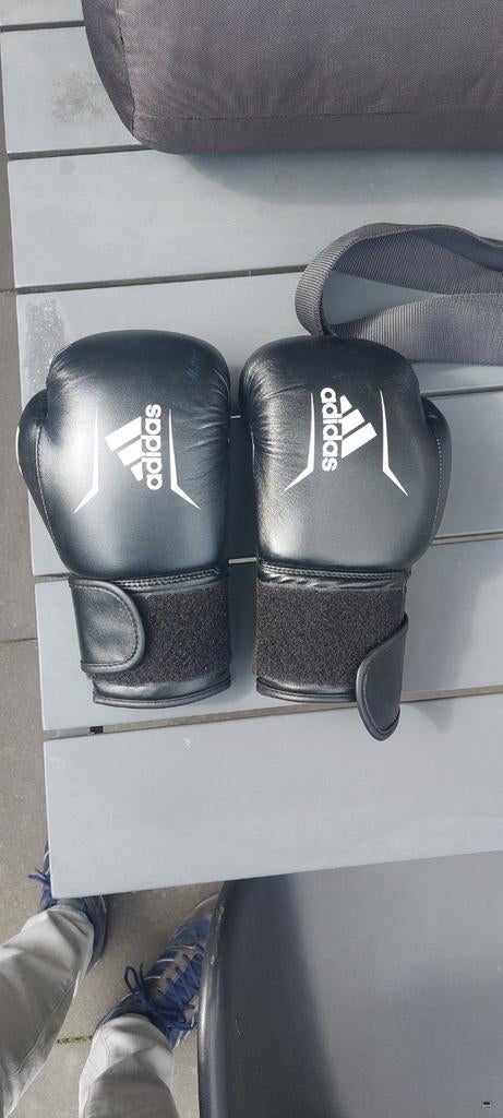 Boxzak box handschoenen adidas, Ophalen of Verzenden, Gebruikt, Bokszak