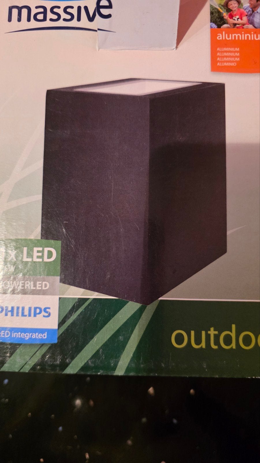 Massive Led aluminium Buitenlamp Zwart - Nieuw in Verpakking, Tuin en Terras, Ophalen, Minder dan 50 watt, Wandlamp, Netvoeding