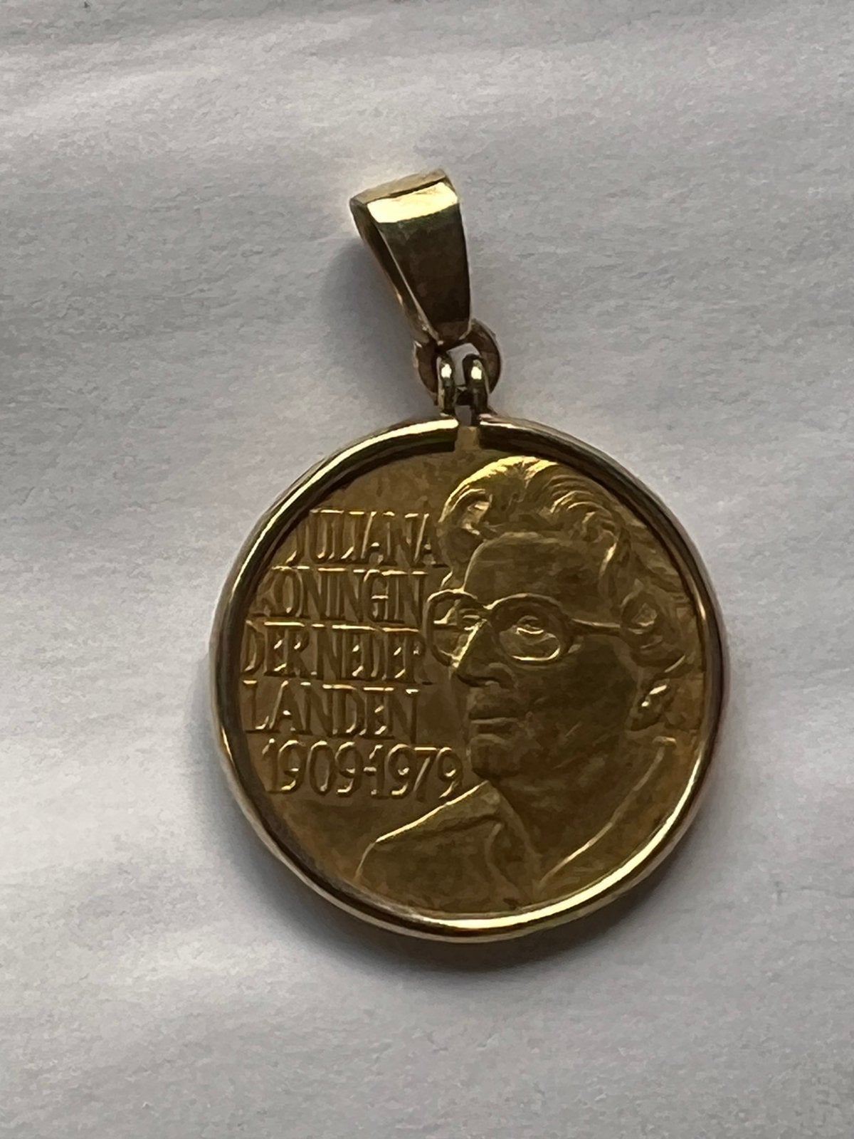 Gouden Penning Juliana Koningin der Nederlanden 1909-1979, Ophalen of Verzenden, Goud