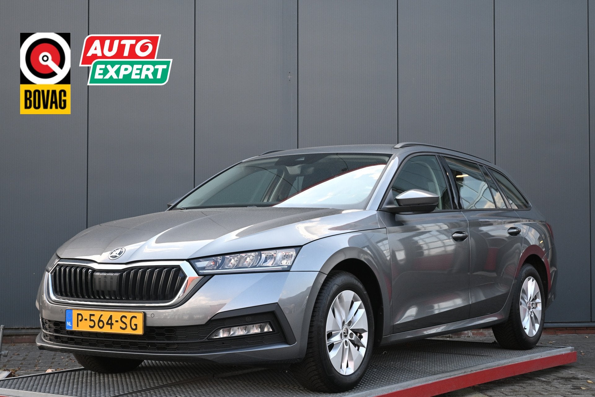 Skoda Octavia Combi 1.0 e-TSI Business Edition (bj 2022), Auto's, 1263 kg, Stof, Gebruikt, 23 km/l