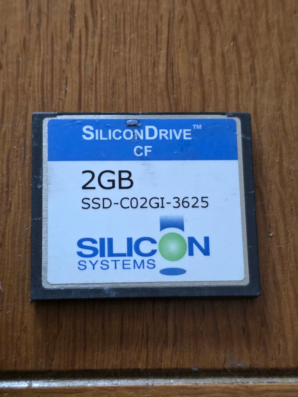 SiliconDrive CF 2GB Compact Flash Kaart, Gebruikt, SiliconDrive, Ophalen of Verzenden, 2 GB