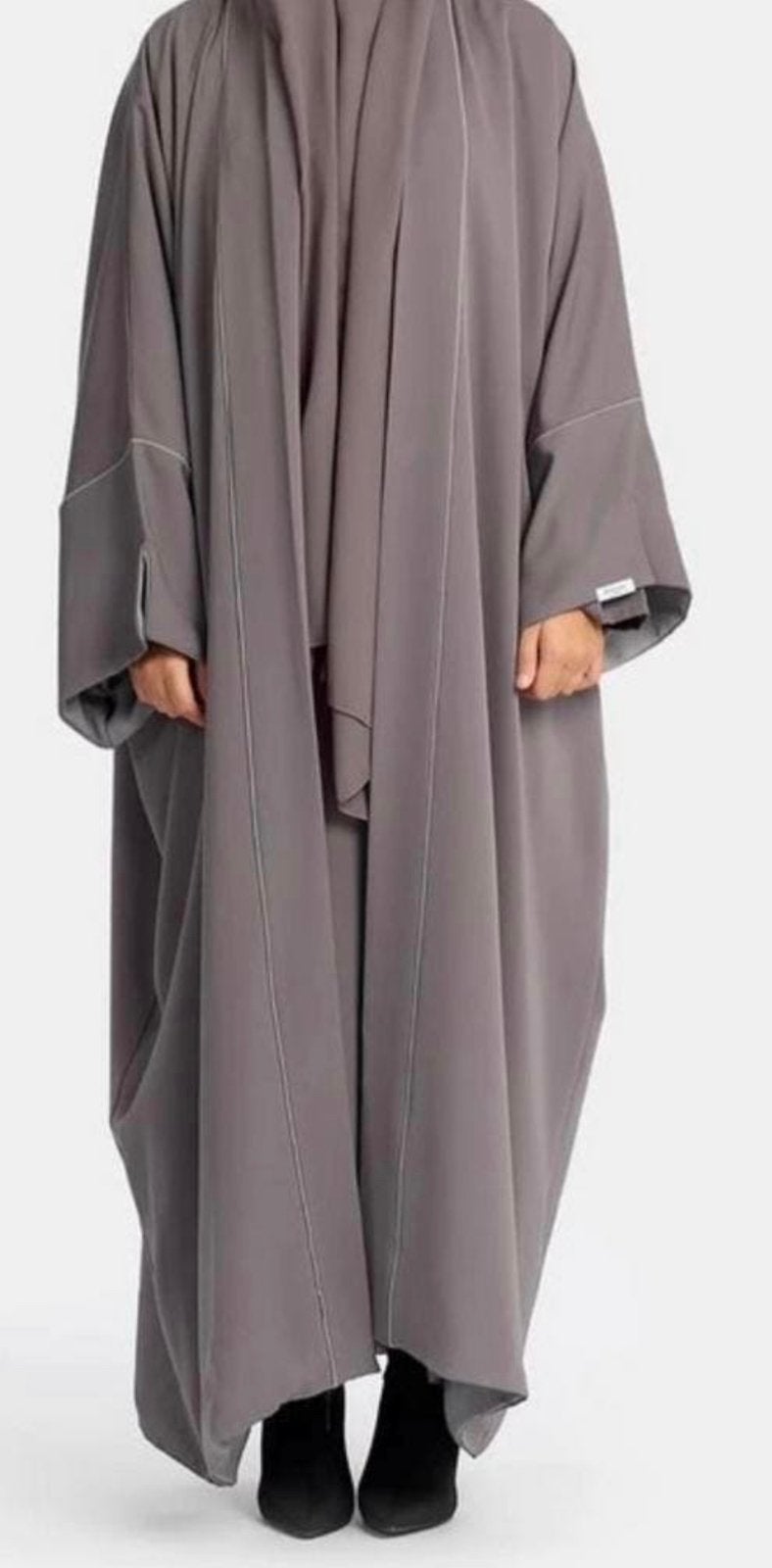 Diversity modest timeless abaya, Kleding | Dames, Ophalen of Verzenden, Zo goed als nieuw, Grijs, Onder de knie