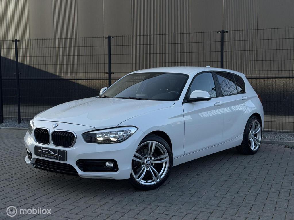 BMW 1-serie 116i Executive M-SPORT|KORTING!LED|STOELVERW|PDC, Auto's, 1-Serie, Wit, 19 km/l, 3 cilinders