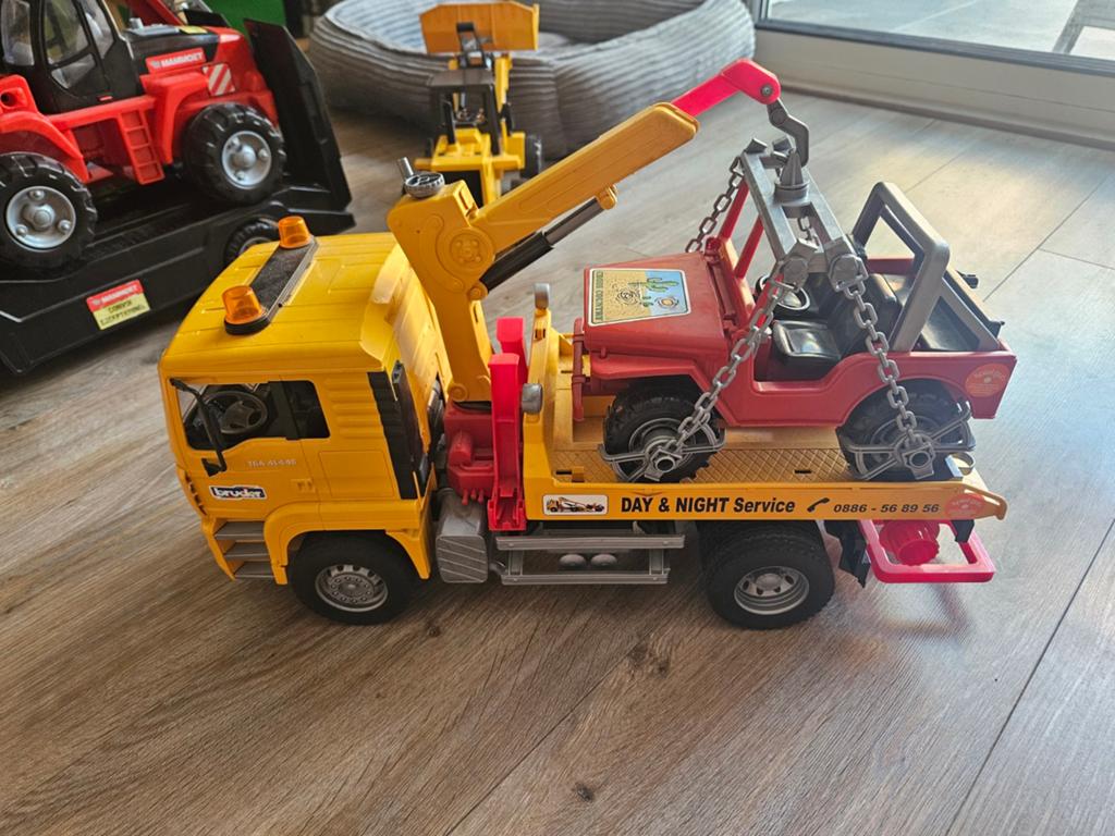 Bruder MAN takelwagen met Jeep, Kinderen en Baby's, Speelgoed | Speelgoedvoertuigen, Ophalen, Gebruikt