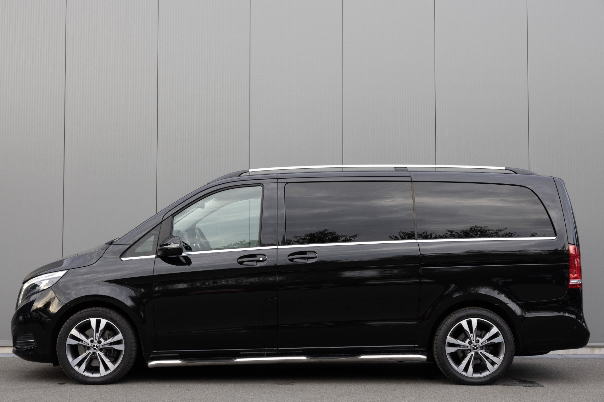 Mercedes-Benz V-Klasse 250d Lang Avantgarde | PRIJS EX BTW |, Auto's, Automaat, Dealer onderhouden, Achterwielaandrijving, Gebruikt