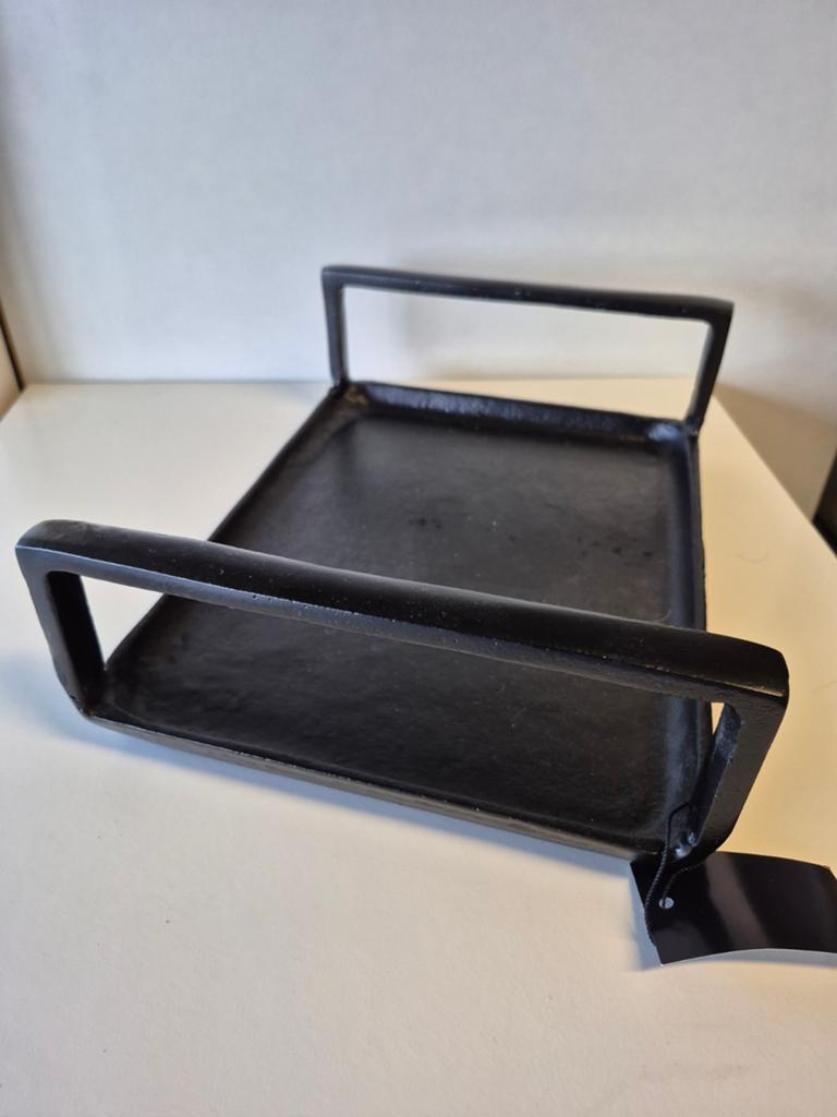 Stoere Colmore Tray Zwart Raw met Hendels - 31x23x9 cm, Huis en Inrichting, Woonaccessoires | Schalen en Manden, Overige materialen