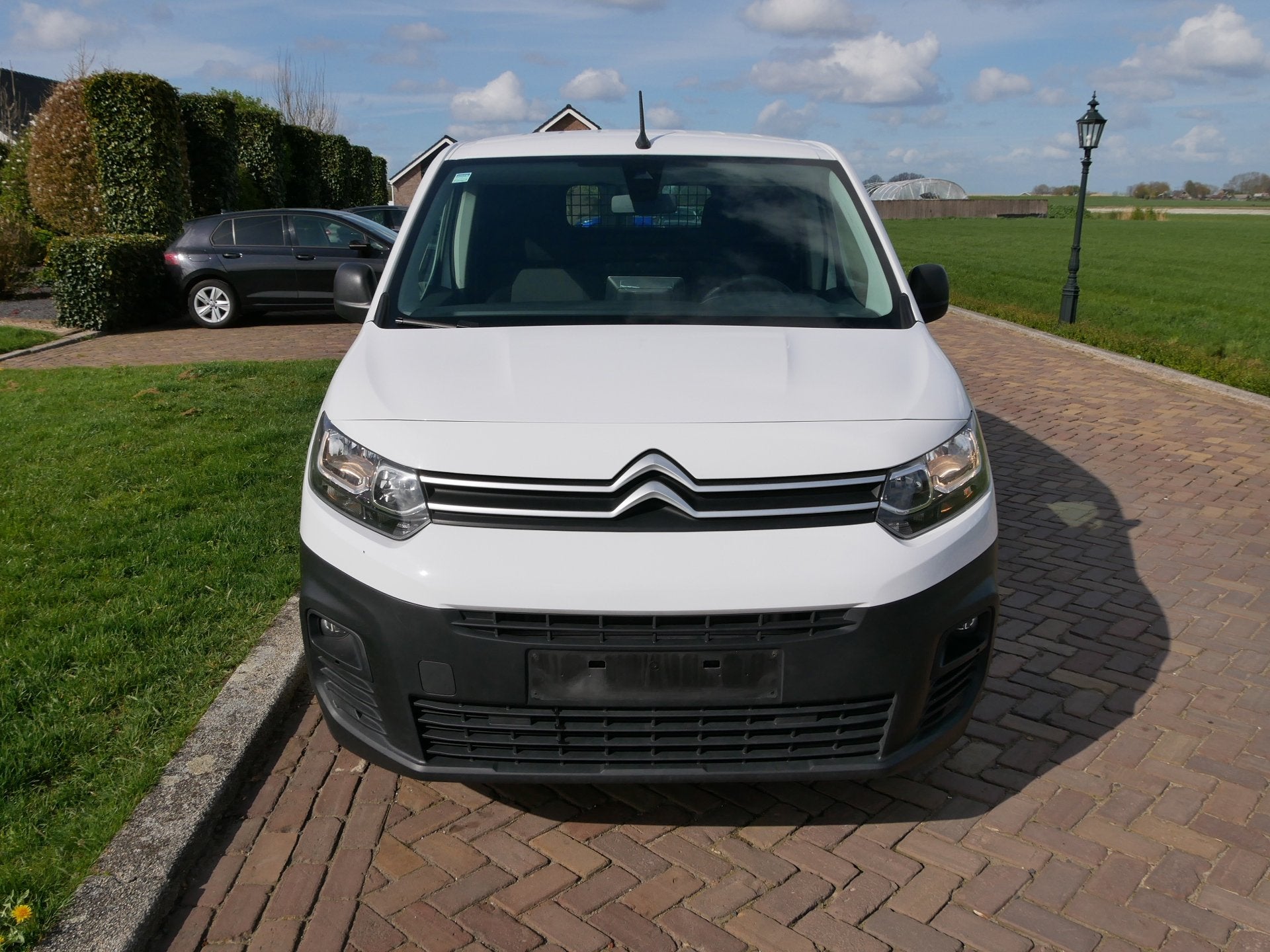 Citroen Berlingo 1.5 BlueHDi 100 L1 AC NAVI DUBB-DOOR 2023 *, Voorwielaandrijving, Stof, Zwart, 4 cilinders