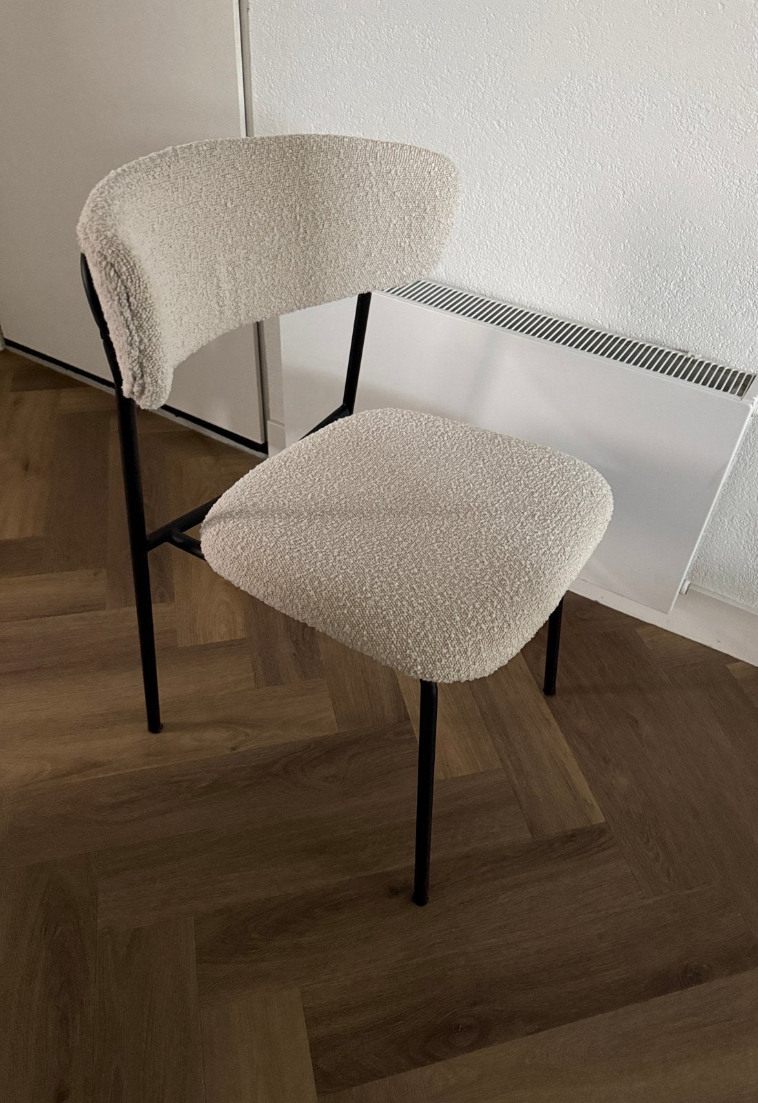 Teddy eetkamerstoel Bouclé eetkamerstoel, Huis en Inrichting, Stoelen, Ophalen, Zo goed als nieuw, Wit, Eén