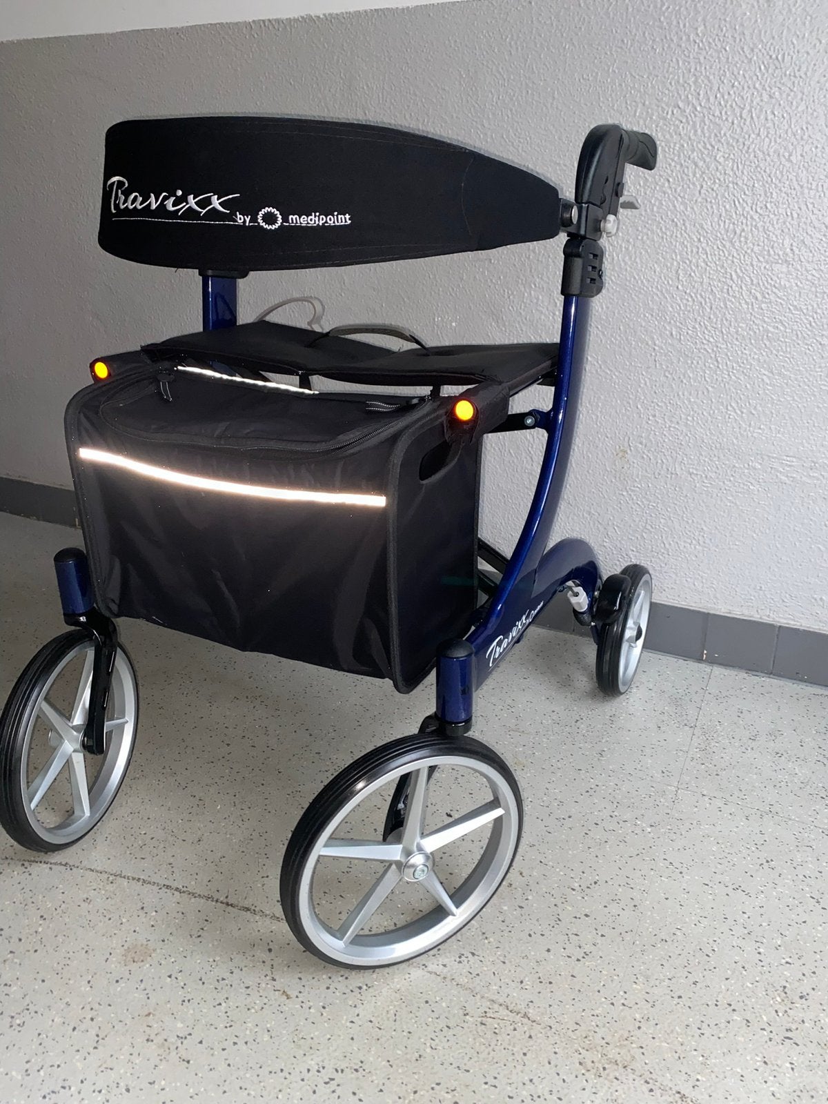 Rollator TRAVIXX, Diversen, Ophalen of Verzenden, Opvouwbaar, Zo goed als nieuw