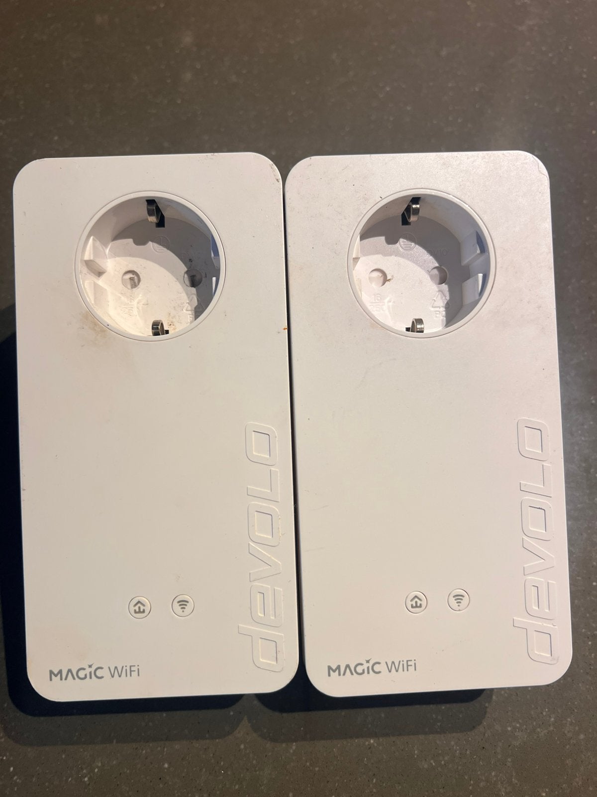 Devolo Magic 2 WiFi next - Powerline Set (2 stuks), Computers en Software, Ophalen of Verzenden, Zo goed als nieuw