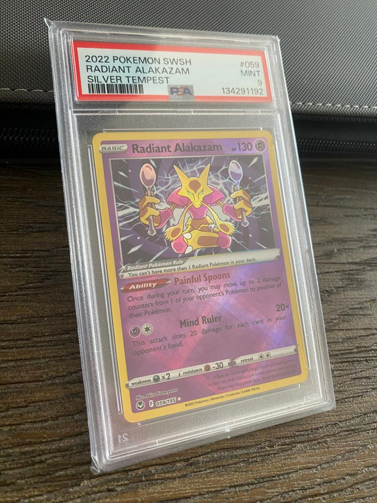 PSA 9 Radiant Alakazam 059/195 Silver Tempest Pokemon Kaart, Ophalen of Verzenden, Zo goed als nieuw, Losse kaart