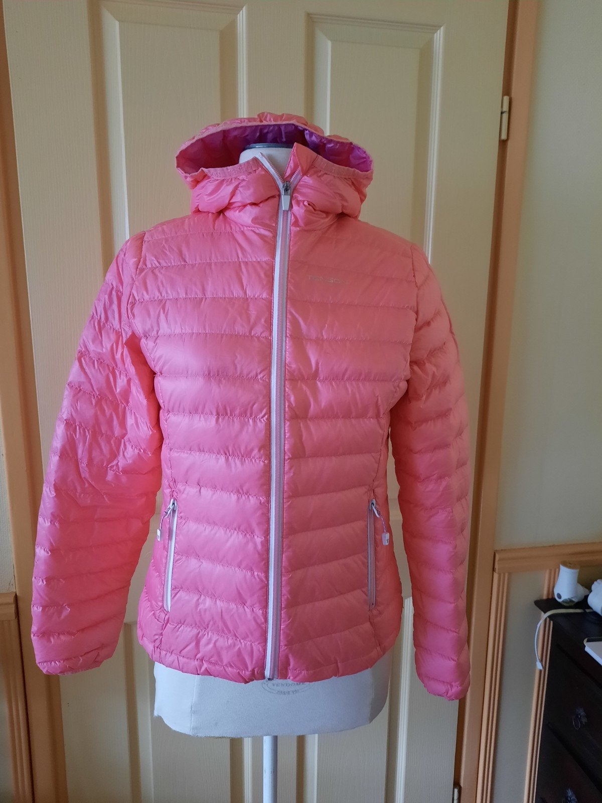 Roze Tenson jasje maat 36 met beschadigingen, Maat 38/40 (M), Tenson, Ophalen of Verzenden, Roze
